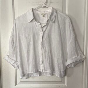 H&M linen Snow White Boxy Crop Button Down Shirt